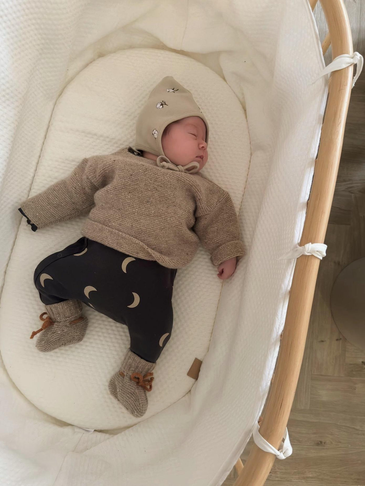 Oatmeal wool jumper baby newborn