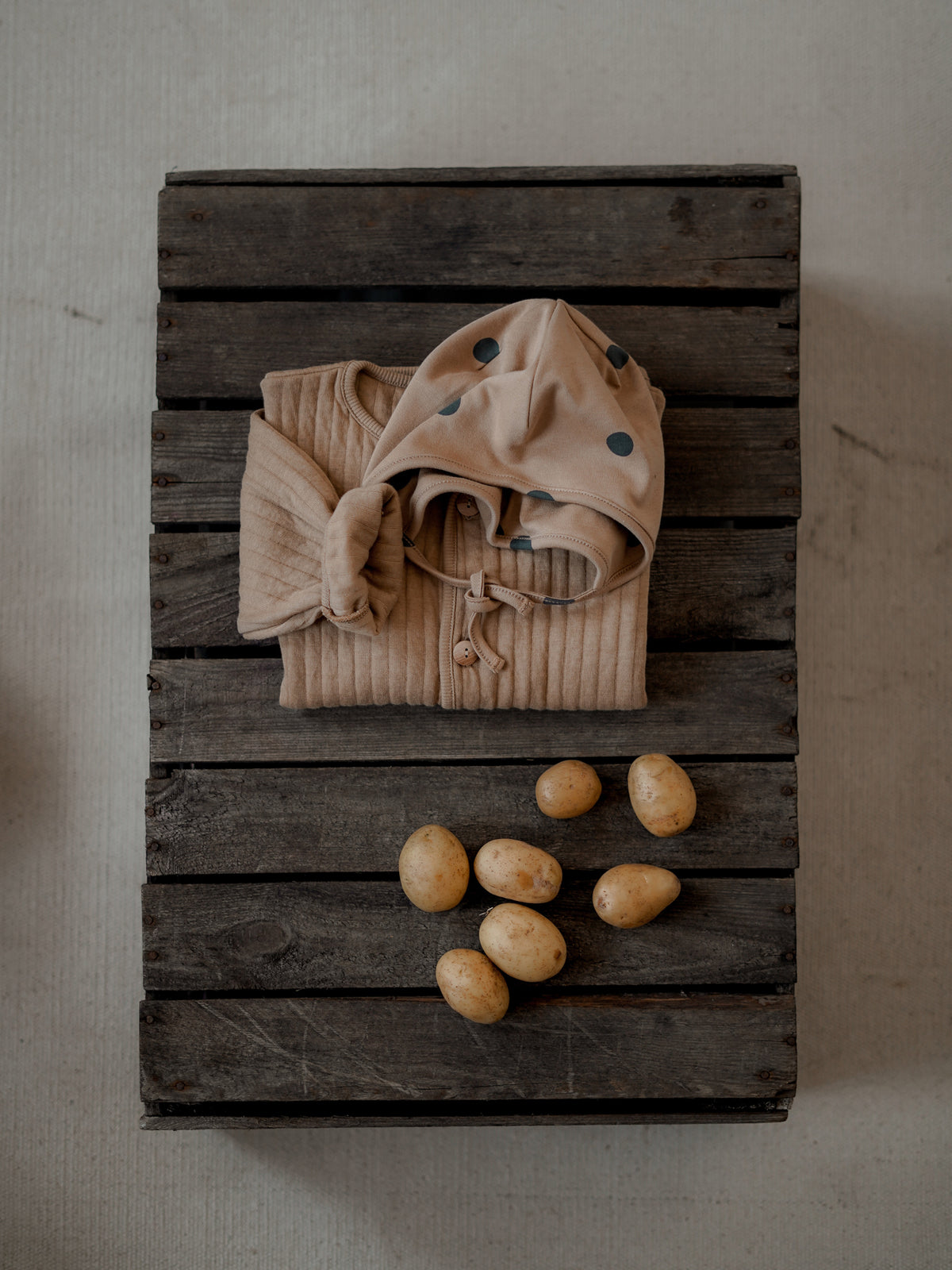 Gold Dots Bonnet