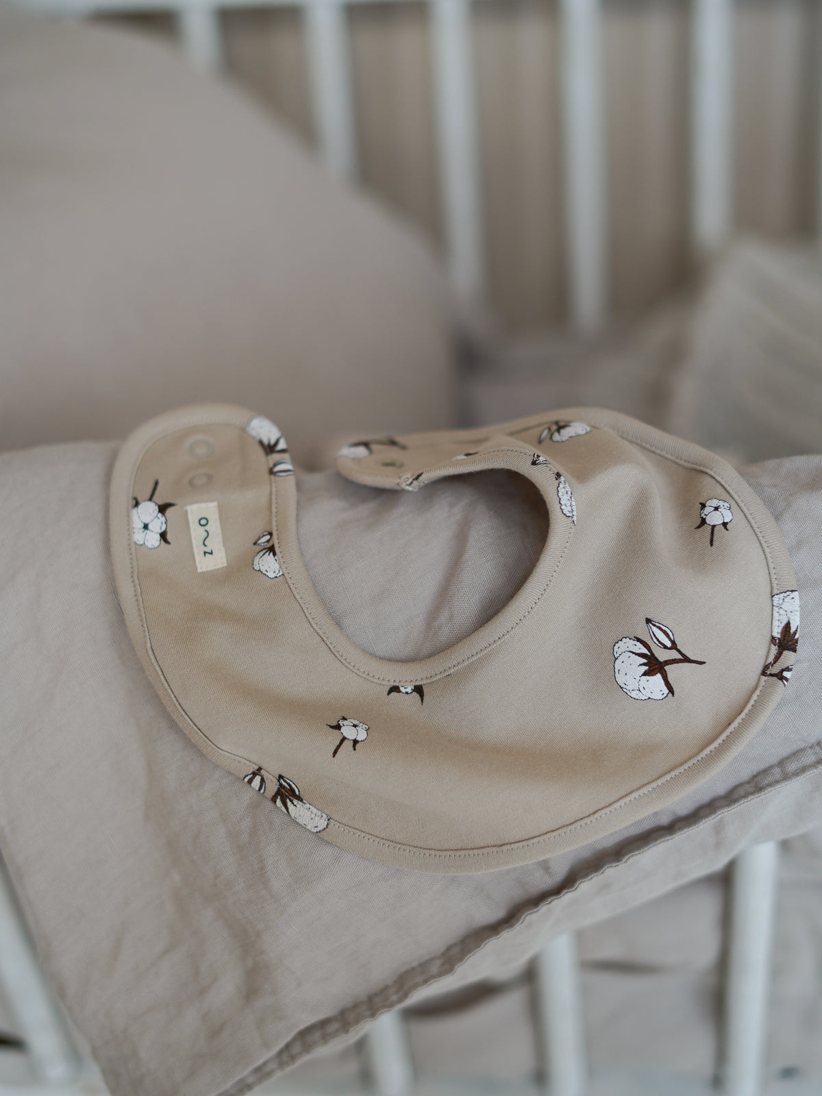 Cottonfield Bib